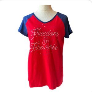 St. John's Bay Freedom & Fireworks Tee - Patriotic -  Size M (1202-6)